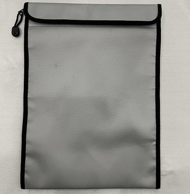 กระเป๋าใส่แฟ้มทนไฟสีเงินไฟเบอร์กลาสไม่ระคายเคือง 1000 ℉ 17x27cm